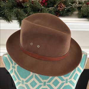 Country Gentleman Size Large Lite Felt 100% Wool Brown Wilton Fedora Hat
